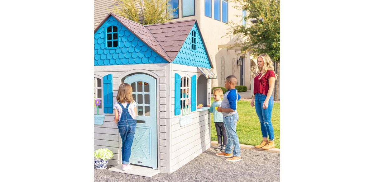 Lifetime Kid's Outdoor Imagination Playhouse