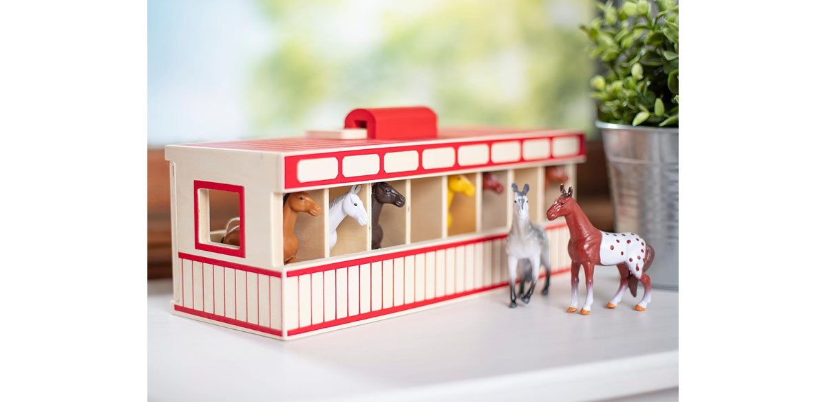 Melissa & Doug Take-Along Show-Horse Stable Play Set