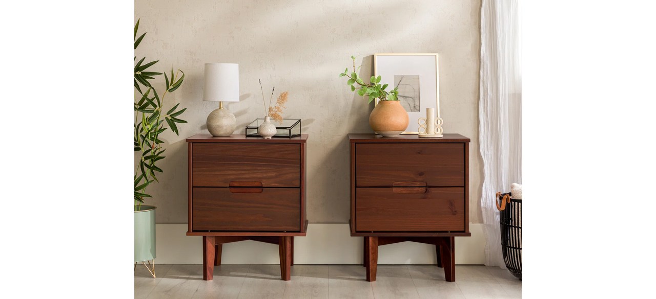 Wade Logan Walnut Aizlyn Nightstands