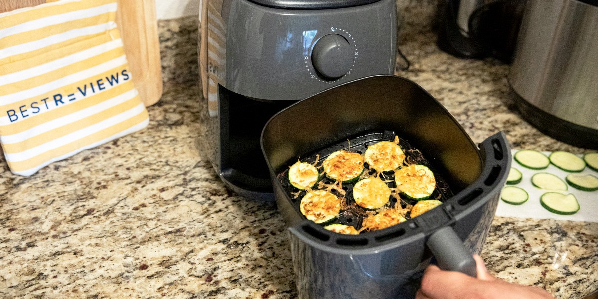 Air-fried zucchini chips