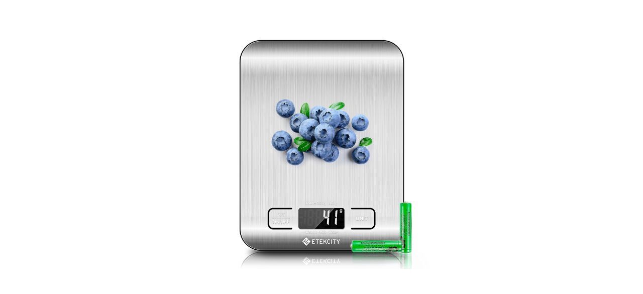 Etekcity food scale with blueberries