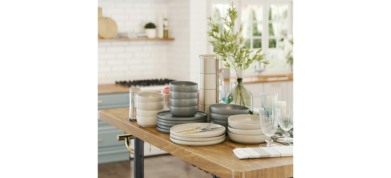 Beautiful Modern Dots Set of 4 Stoneware Pasta Bowls in White on table