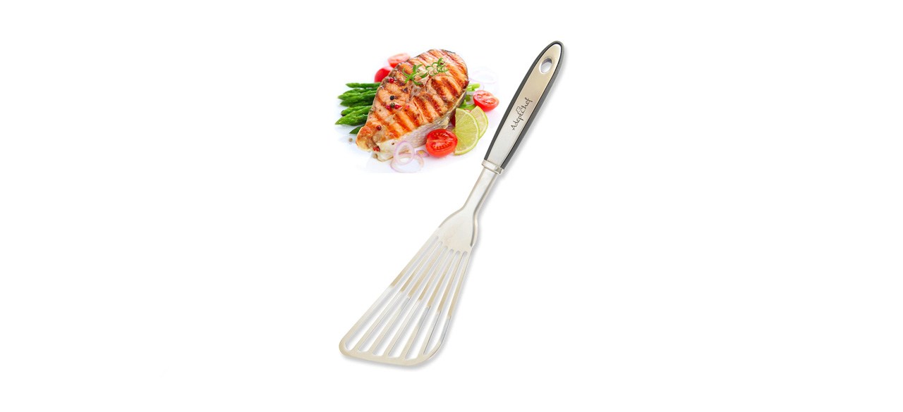 https://cdn.bestreviews.com/images/v4desktop/image-full-page-cb/best-adeptchef-stainless-steel-fish-spatula-31472c.jpg