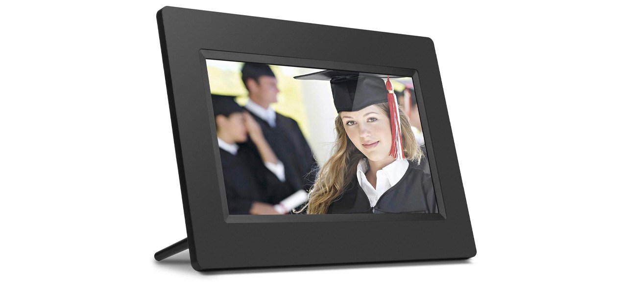 Aluratek’s Digital Photo Frame