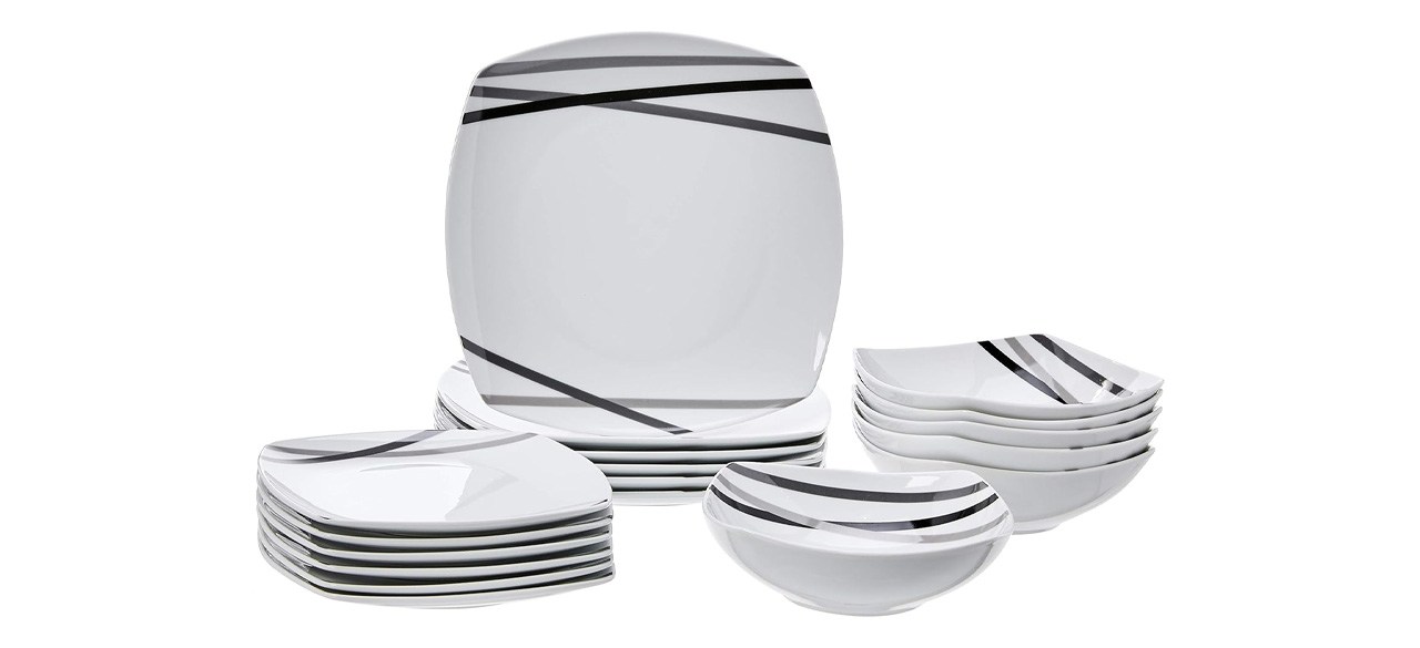 Amazon Basics 18-Piece Set