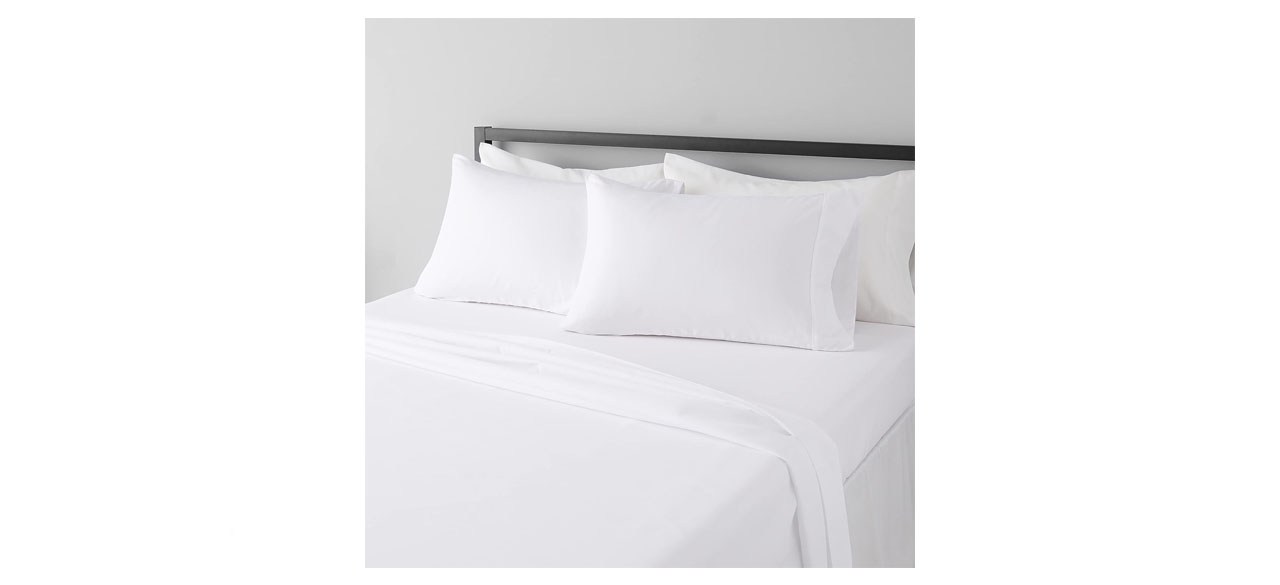 AmazonBasics’ Microfiber Sheet Set