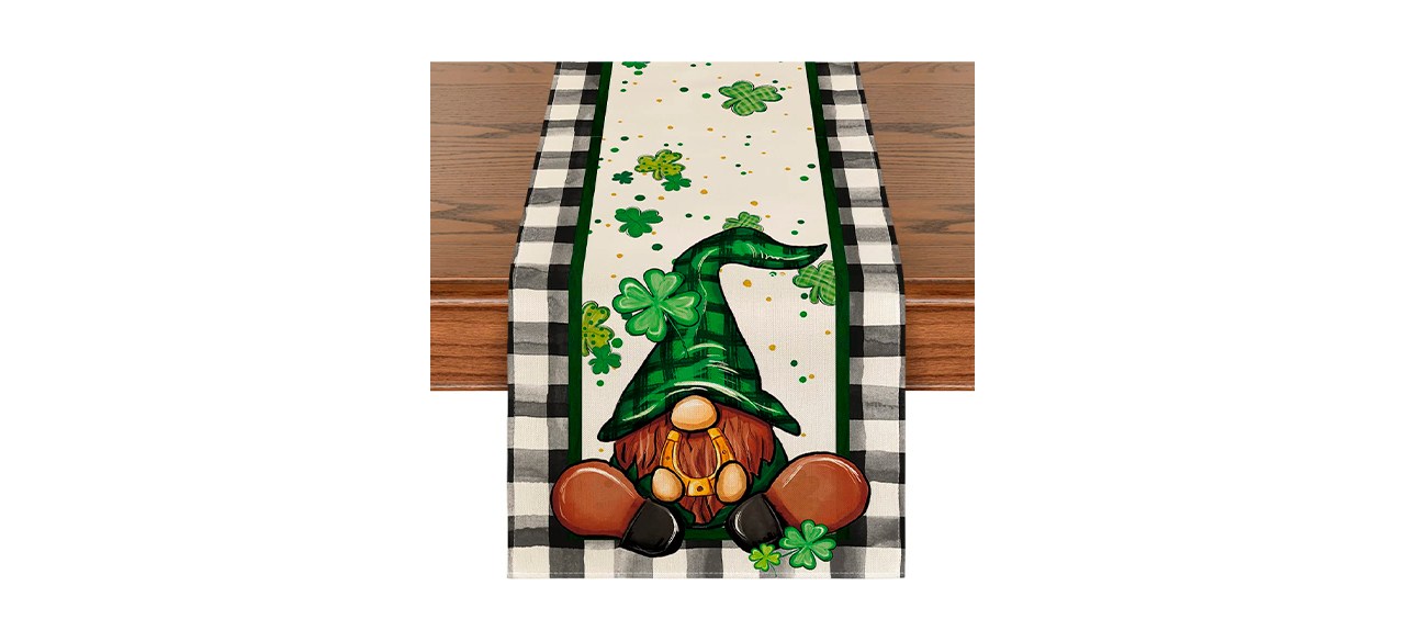 Best Artoid Mode Plaid Shamrock Table Runner