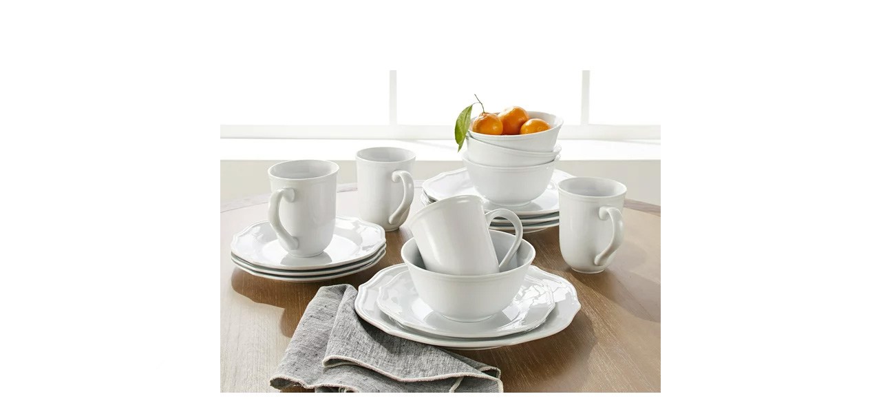 Better Homes & Gardens 16-Piece Carnaby Scalloped Porcelain Dinnerware Set