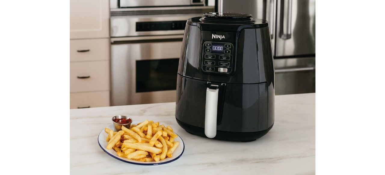 Ninja 4QT Air Fryer: Elevate Your Cooking Game with Sleek Black Brilliance!