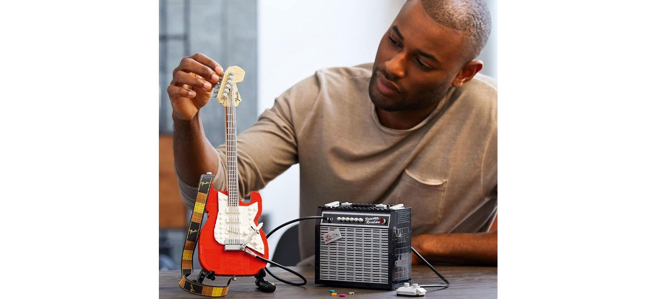 Lego Ideas Fender Stratocaster Set