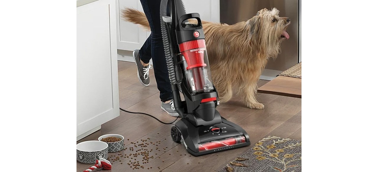 Hoover Wind Tunnel XL Pet Bagless Upright Vacuum