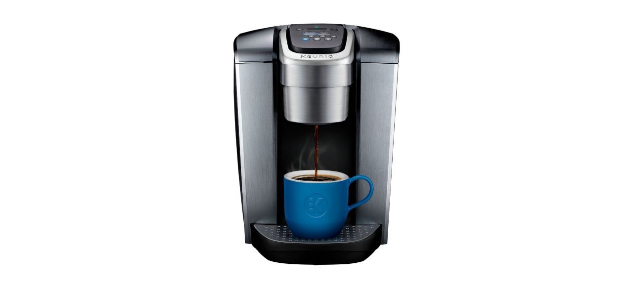 Keurig - K-Elite Single Serve K-Cup Pod Coffee Maker pouring hot coffee into a blue mug