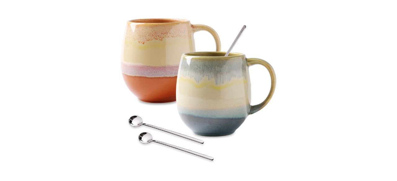 Vivimme 16-ounce Coffee Mug Set With Spoons on white background