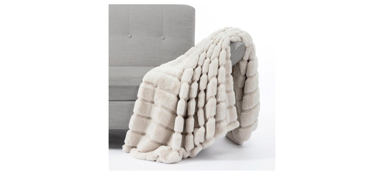 Cozy Bliss Faux Fur Throw