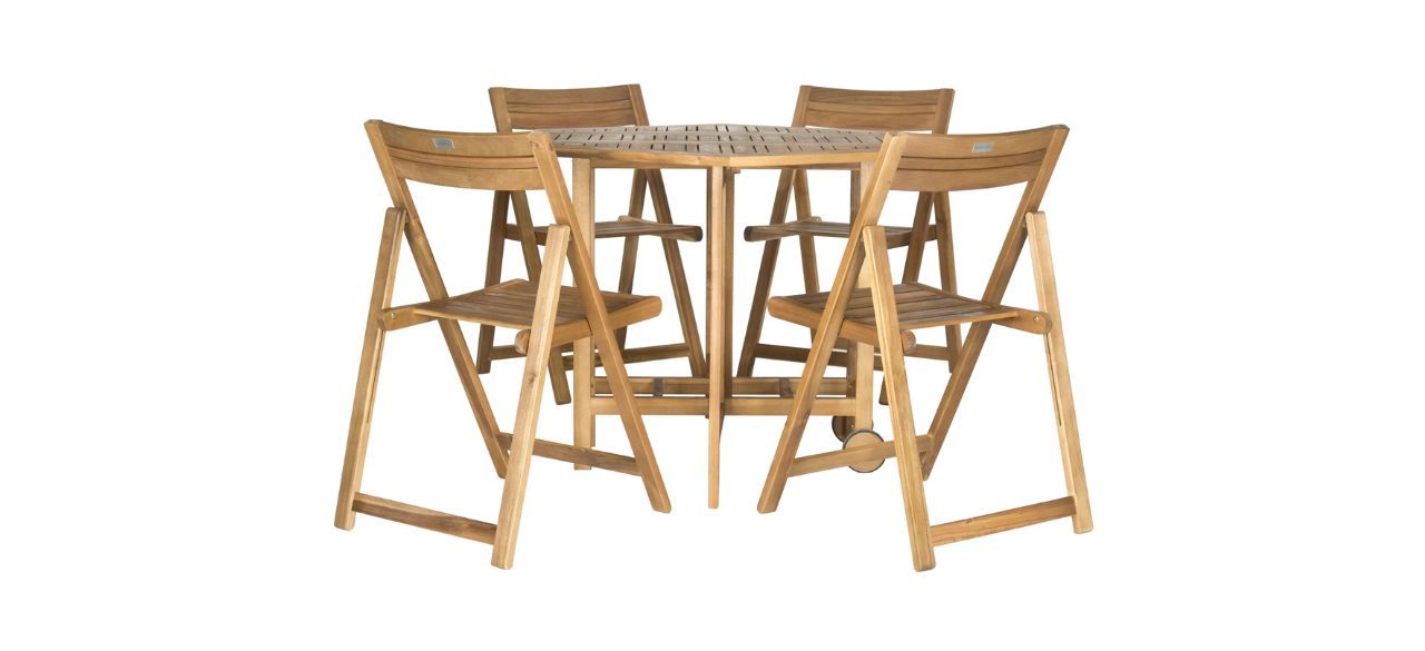 Wade Logan Four-person Outdoor Dining Set