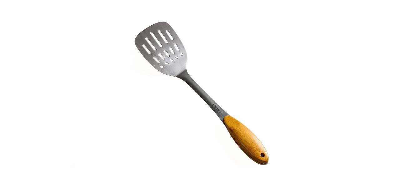 https://cdn.bestreviews.com/images/v4desktop/image-full-page-cb/best-deiss-pro-metal-spatula-with-wooden-handle-5d0d59.jpg