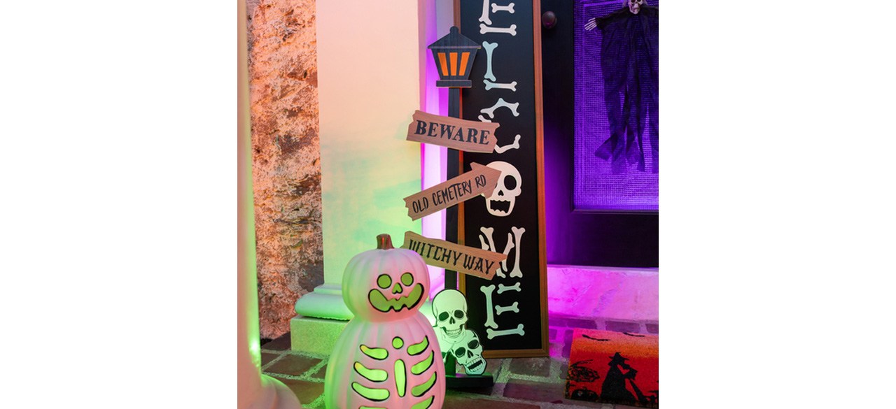 Best Glow-in-the-Dark Halloween Street Sign