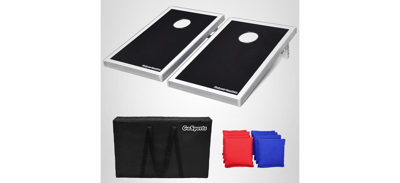 cornhole set