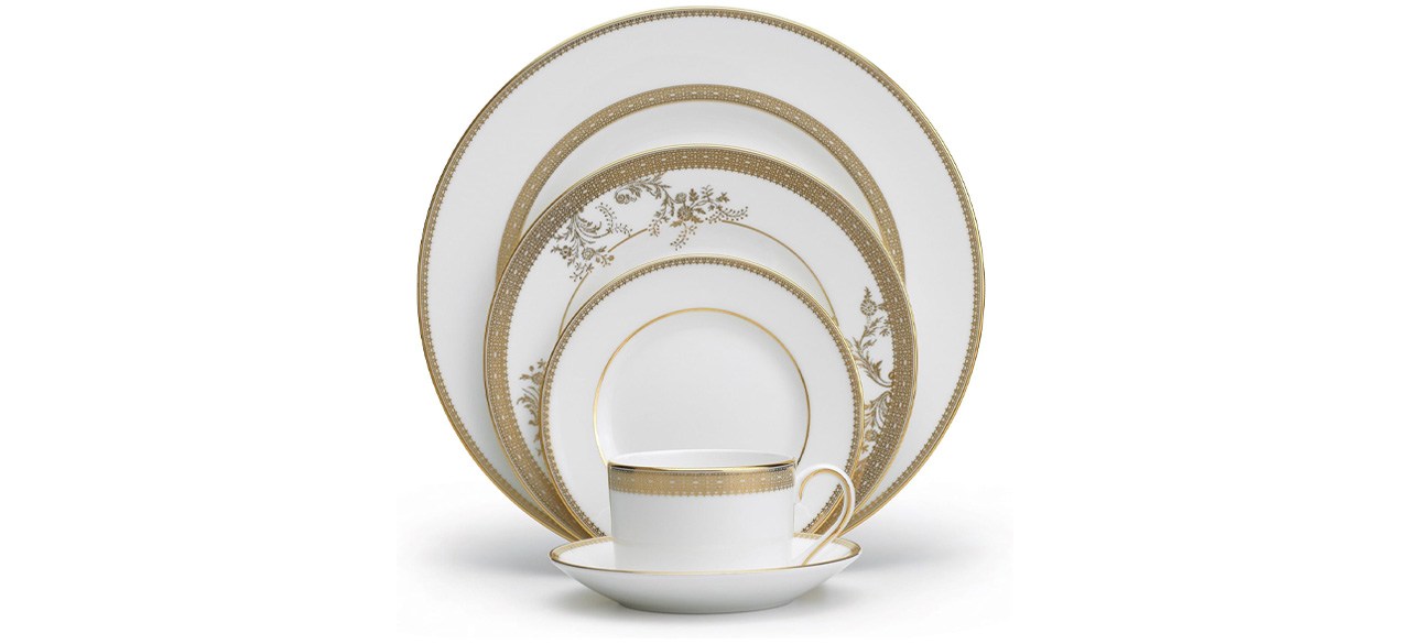 Vera Wang Wedgwood Vera Lace Gold 5-Piece Dinnerware Place Setting