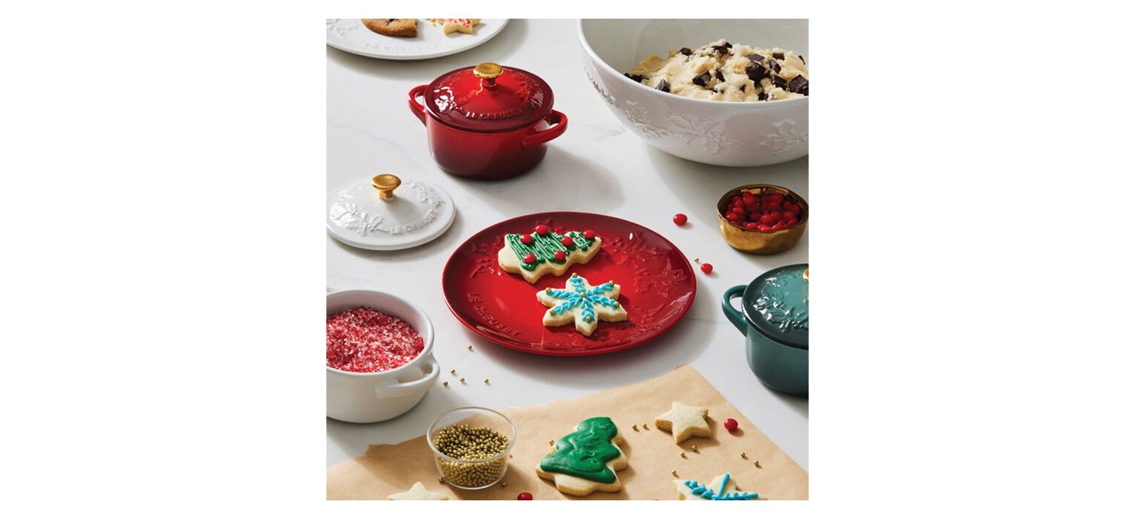 Le Creuset Holly Collection Plate