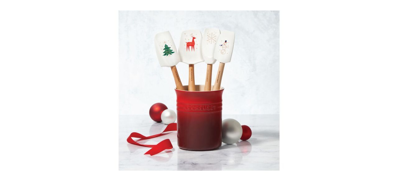 Noël Collection Utensil Set, made up of 4 festive spatulas in a red crock