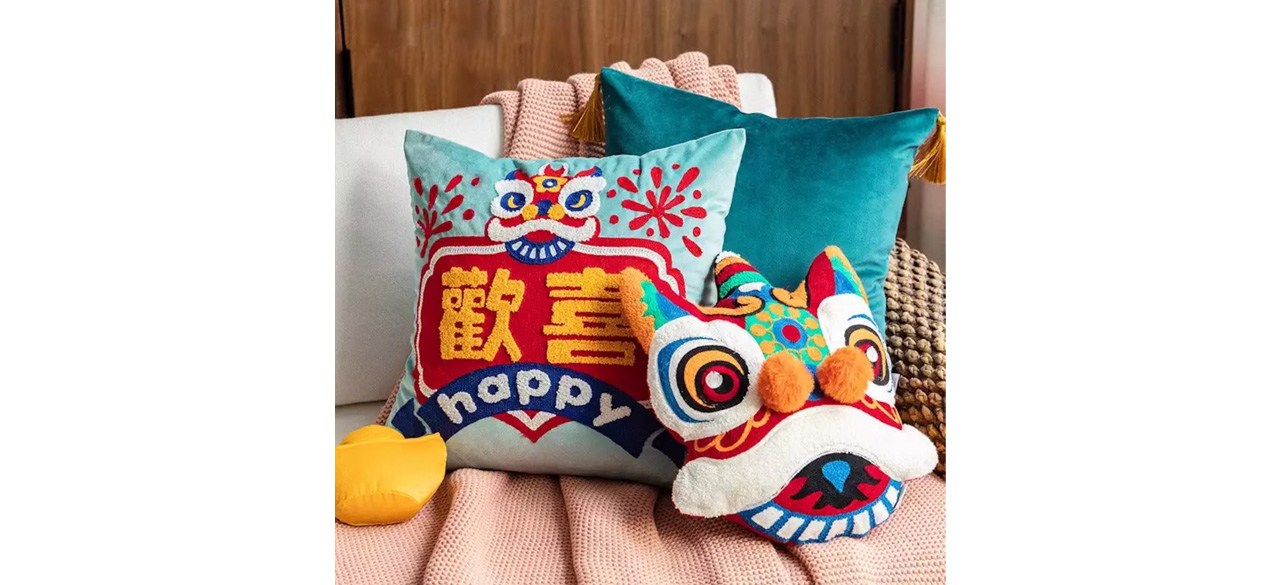 Best Handmade Embroidery Cushion