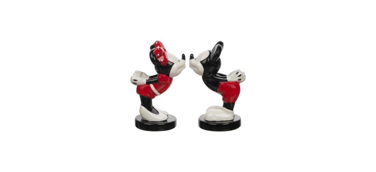 Best Mickey and Minnie Kissing Salt and Pepper Shaker Set