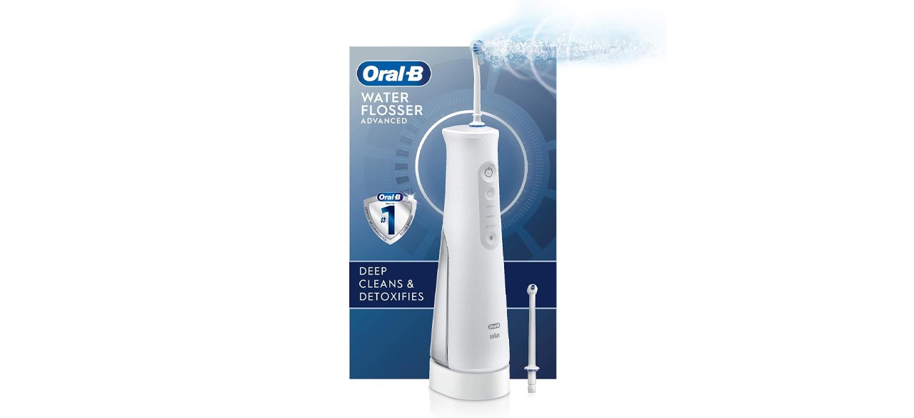 Oral-B Water Flosser Advanced With Two Nozzles