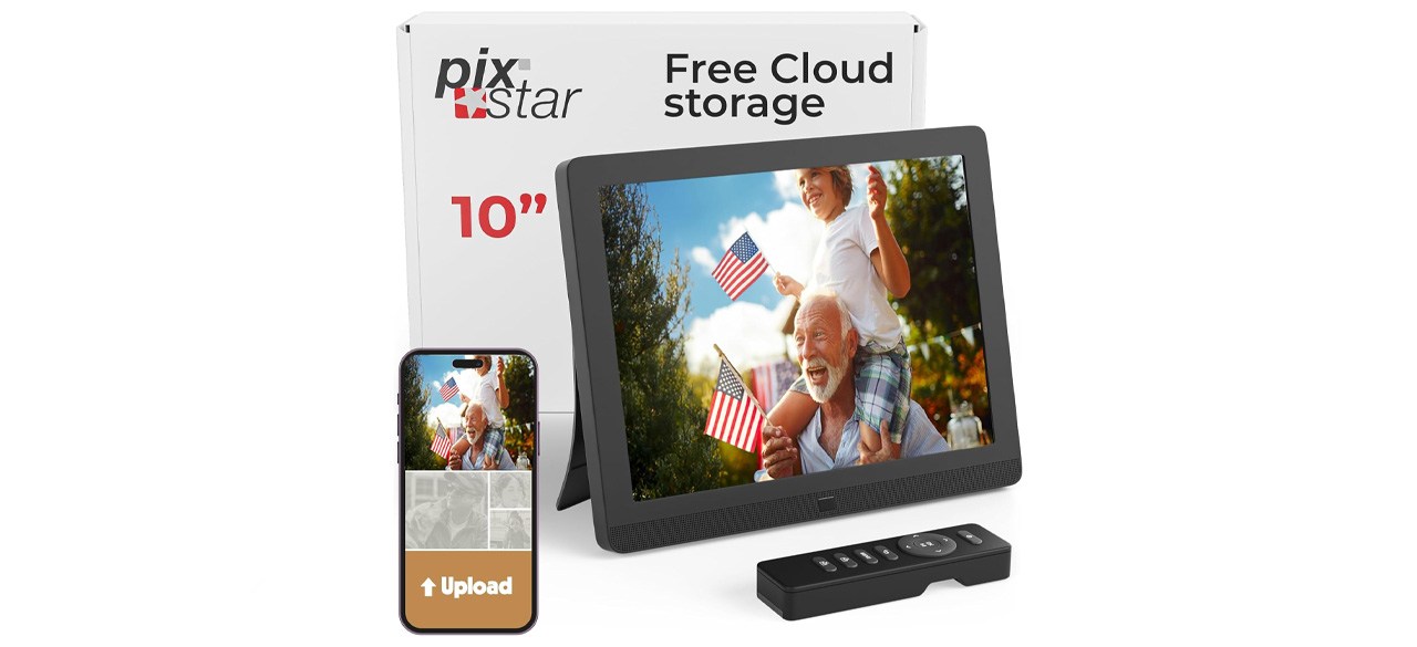 Pix-Star’s WiFi Cloud Digital Photo Frame