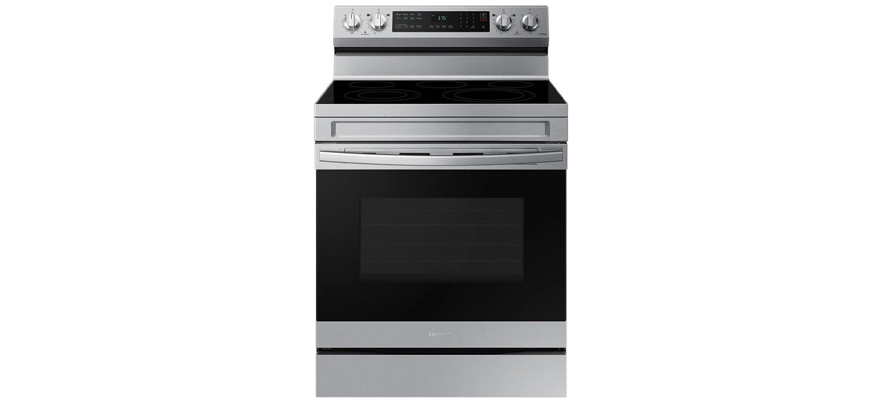 Samsung 6,3 cu. Fit Smart Freestanding Electric Range sem pré-aquecimento, fritura e convecção de ar NE63A6511SS
