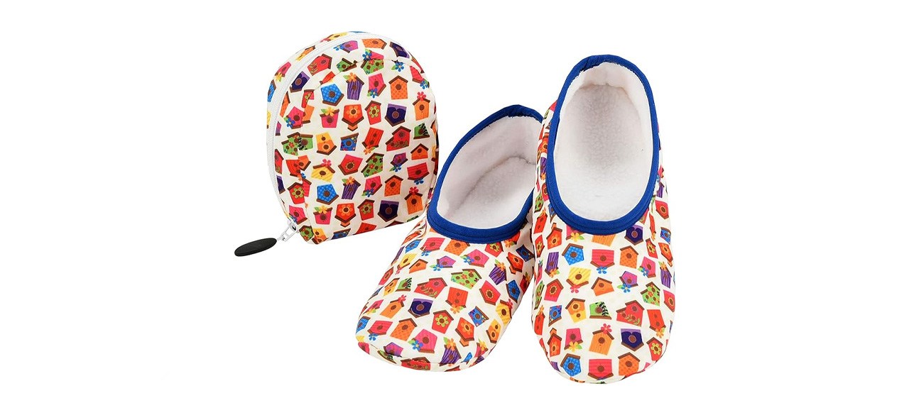 Snoozies Skinnies Slippers & Travel Pouch