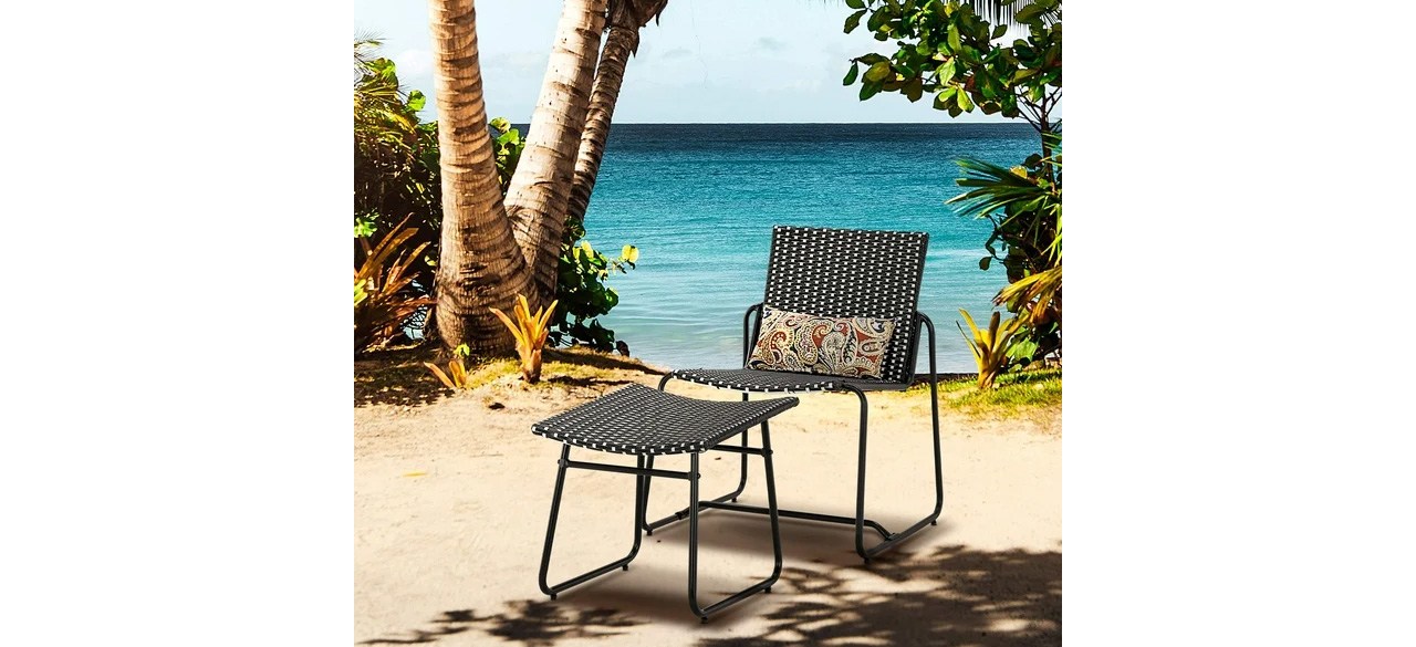 Ivinta Patio Lounge Chair and footstool on beach