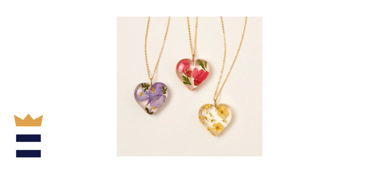 Birth Month Flower Heart Necklace Birth Month Flower Heart Necklace