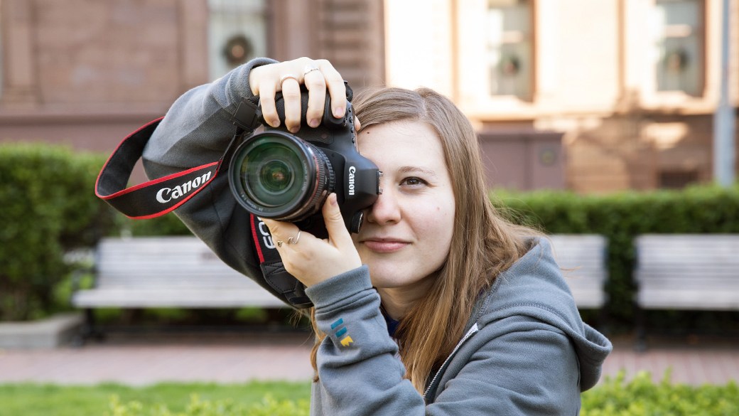 Canon DSLR vs. Nikon DSLR