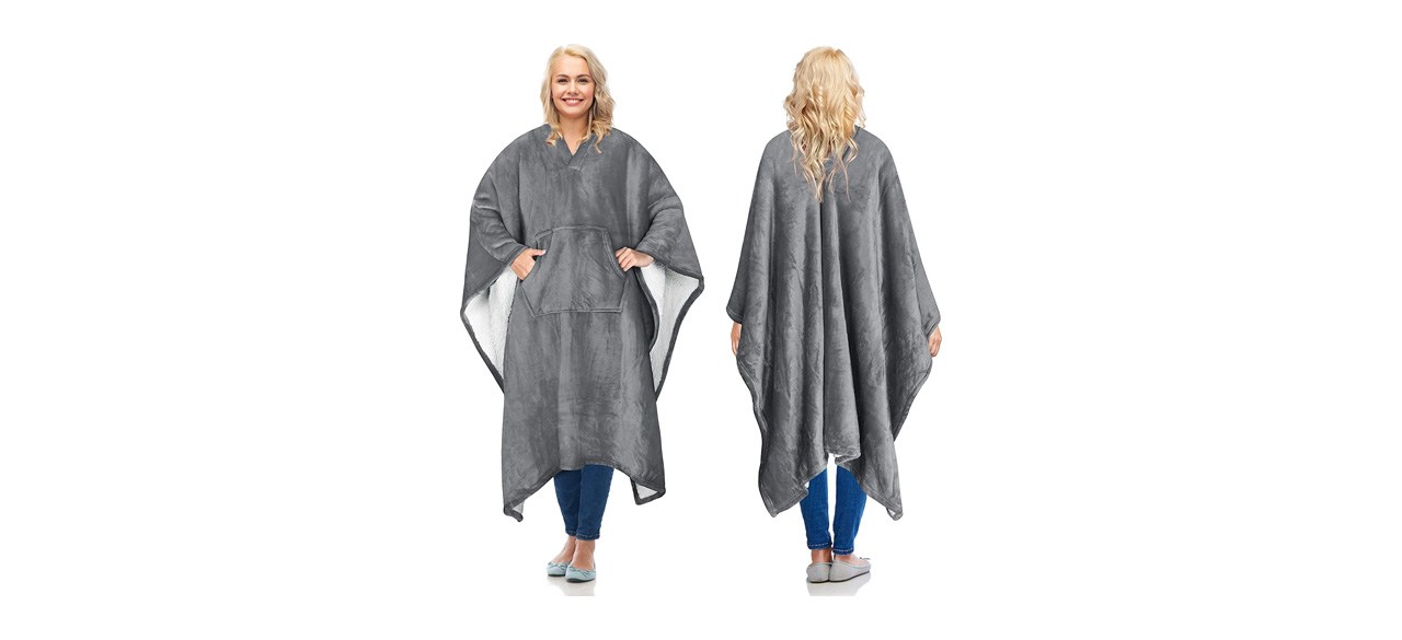 Catalonia Unisex Sherpa Wearable Poncho