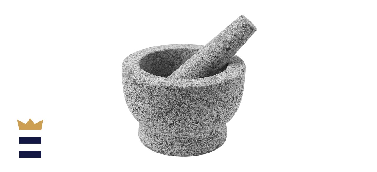 https://cdn.bestreviews.com/images/v4desktop/image-full-page-cb/chefsofi-mortar-and-pestle-set-a8d00d.jpg