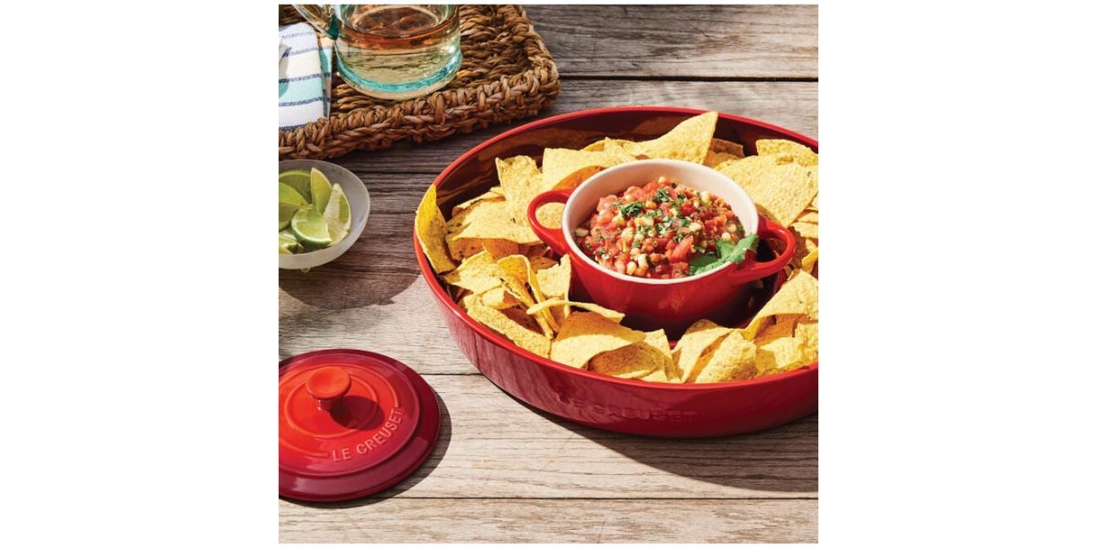 Le Creuset Signature Oval Chip & Dip Platter