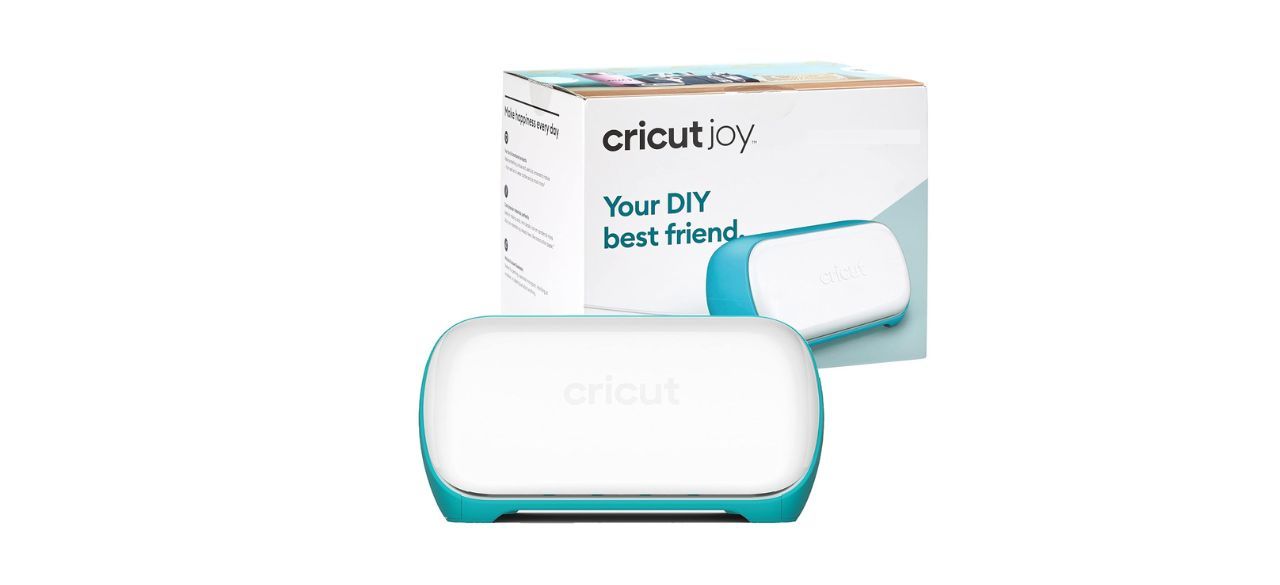 Cricut Joy Machine & Digital Content Library Bundle on white background