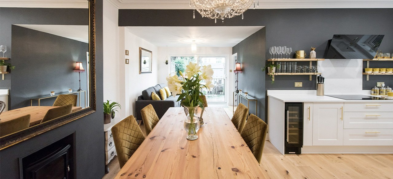 Kitchen with dark gray walls