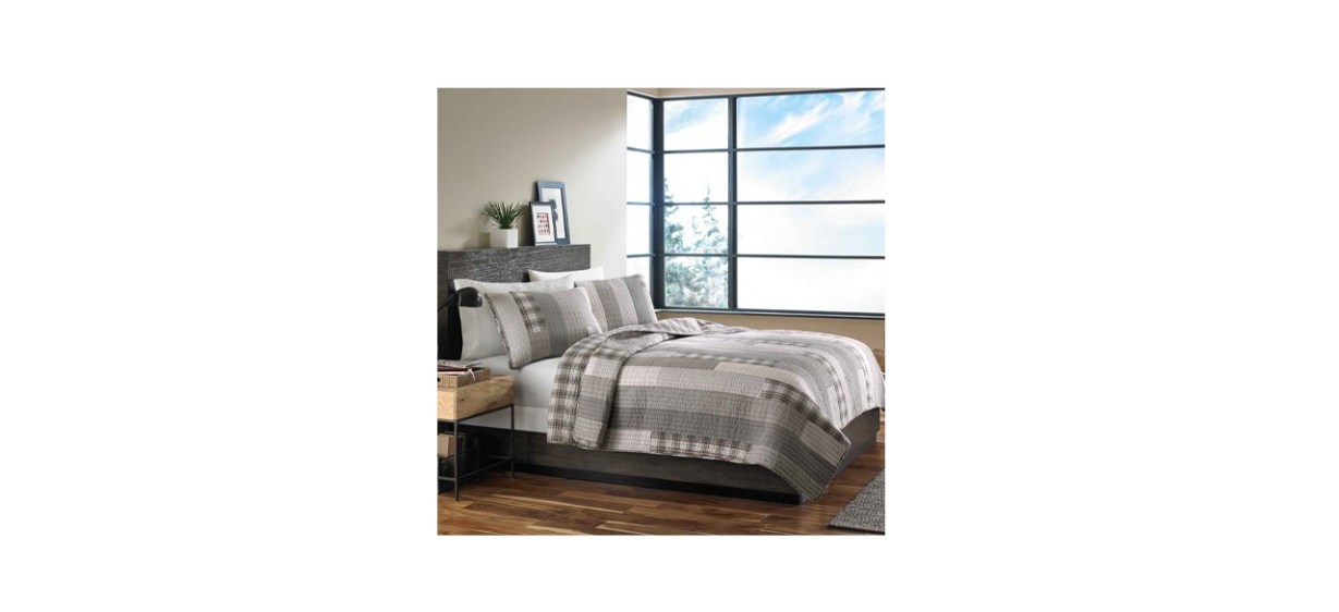 Eddie Bauer Home Fairview Collection Lightweight Quilt 