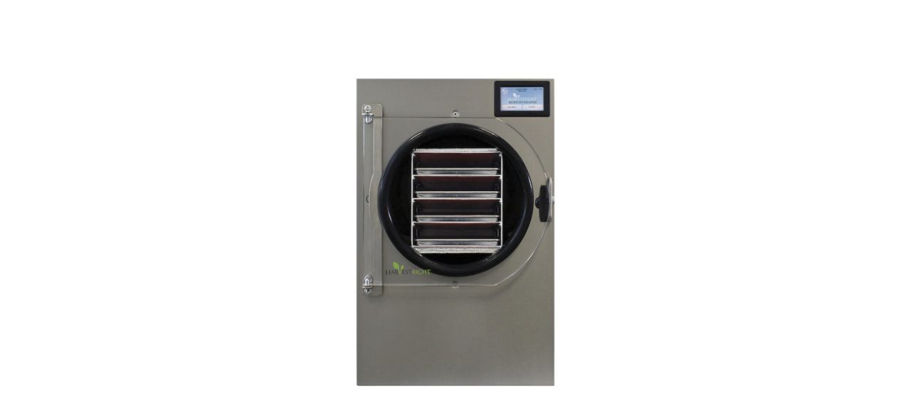 https://cdn.bestreviews.com/images/v4desktop/image-full-page-cb/freeze-dryer-vs-dehydrator-harvest-right-scientific-with-oil-free-pump.jpg