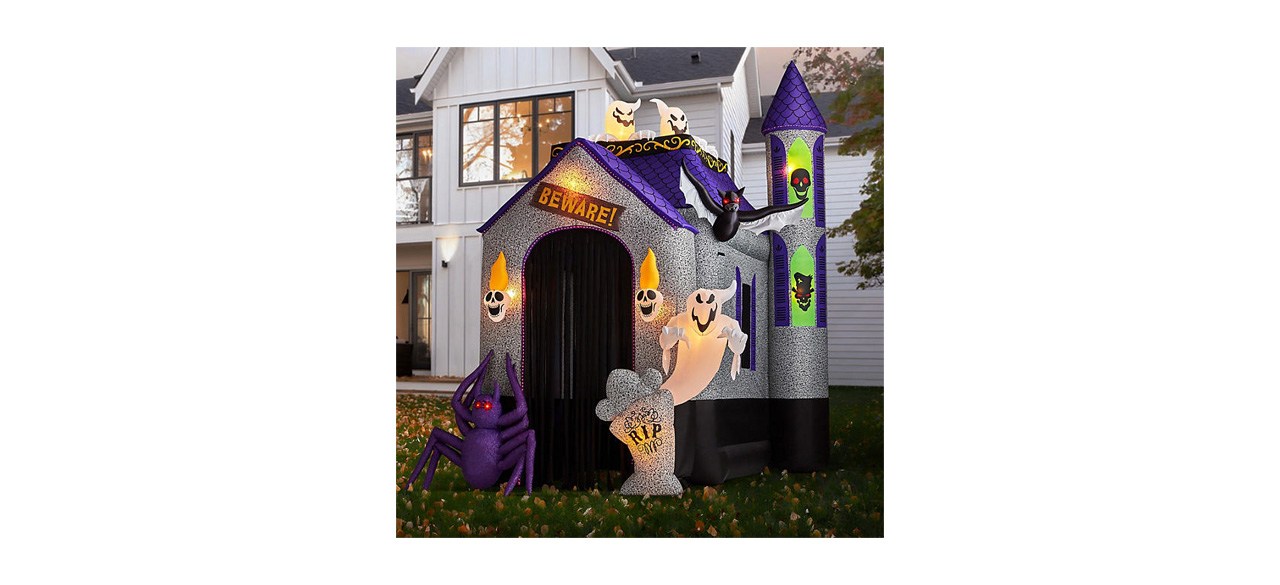 Sam's Club Has a New Inflatable Harry Potter Castle for Halloween