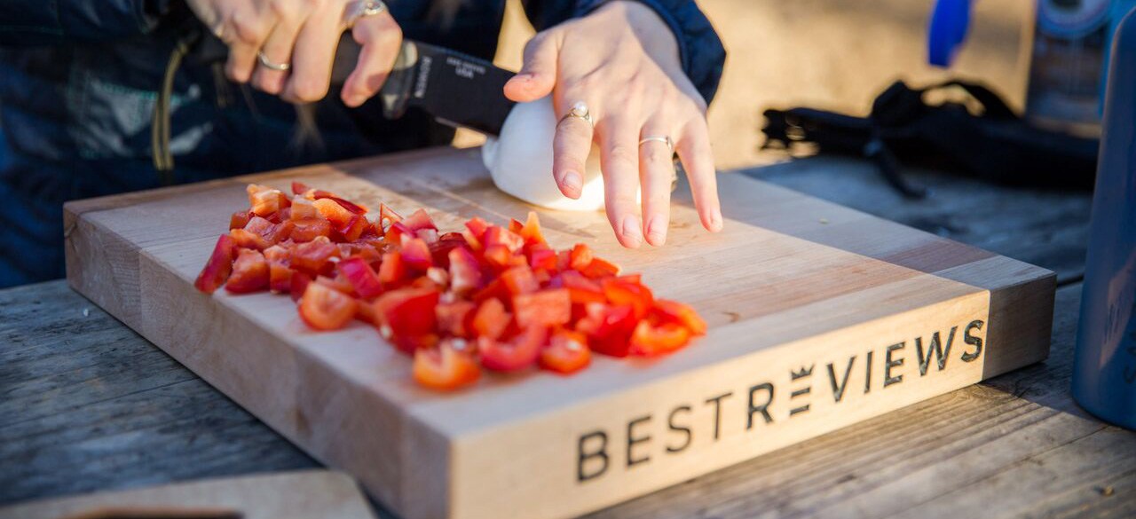 How to clean a wood cutting board