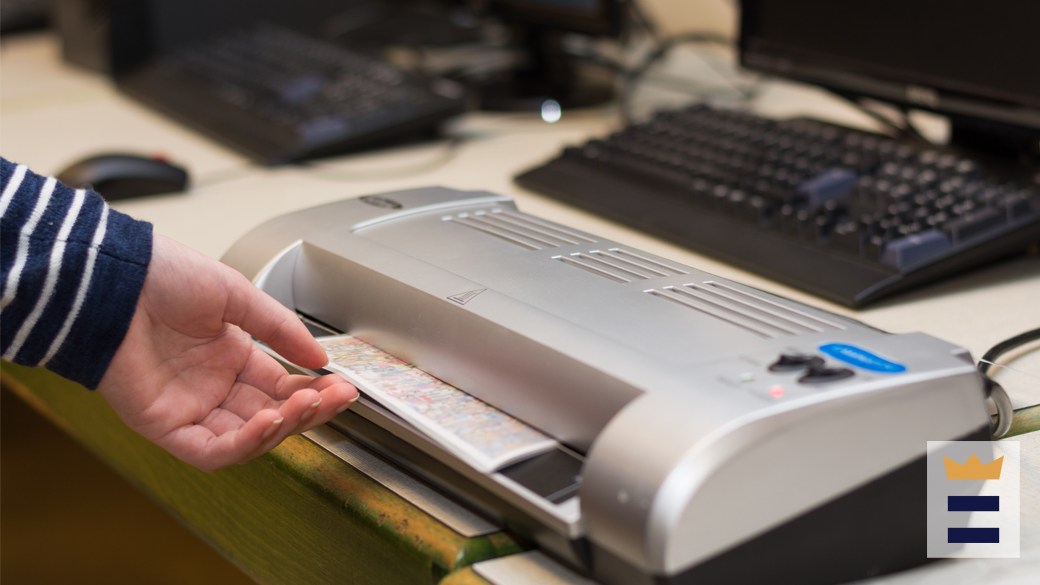 How to use a laminator