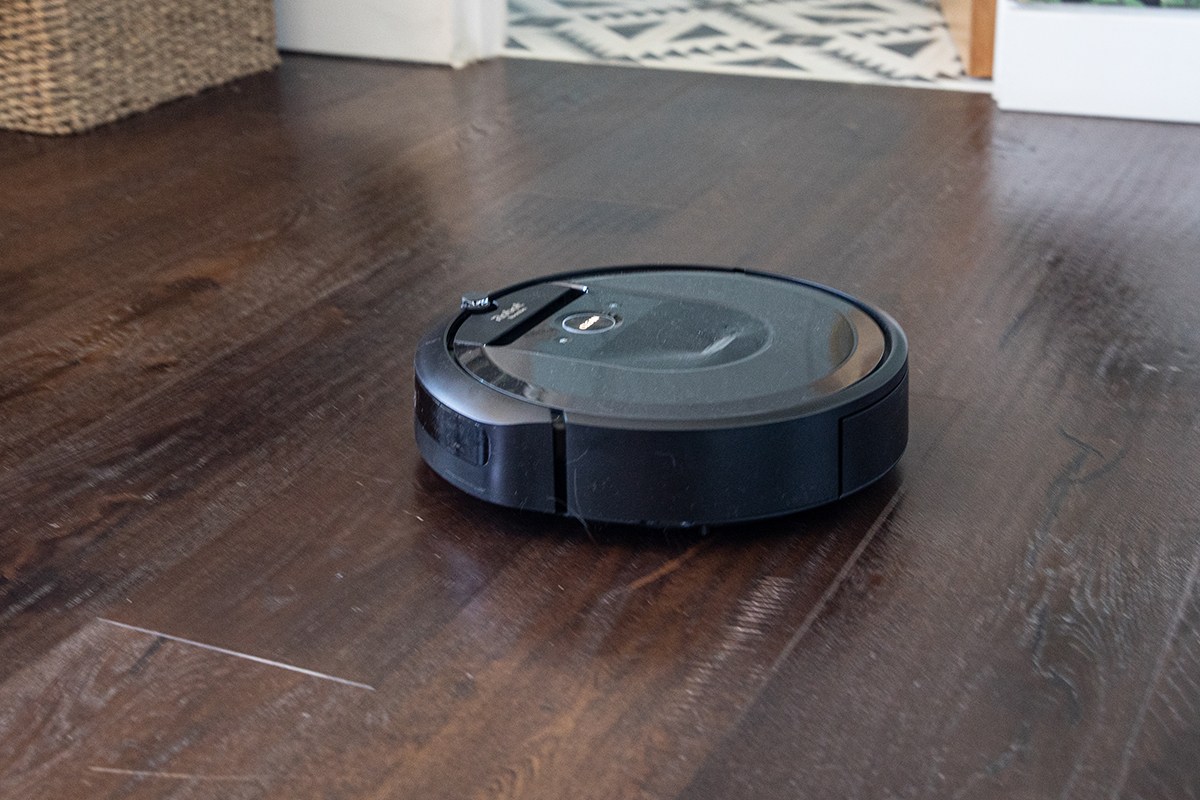 Roomba i7 on hardwood flooring