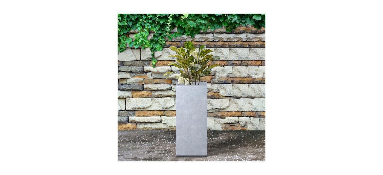 Kante Tall Rectangular Concrete Planter