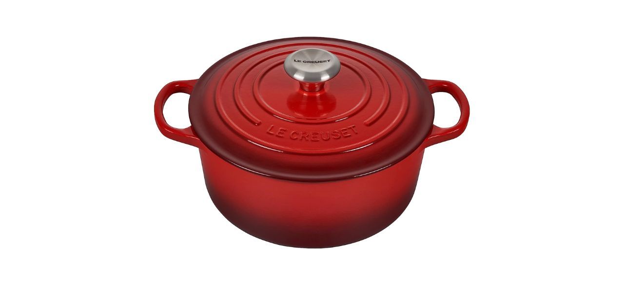 a red oval Dutch oven