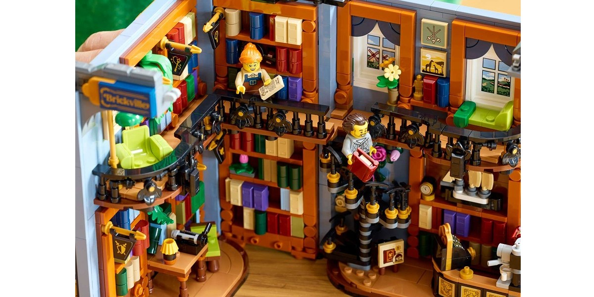 Block Lettering Classy LEGO’s new set is a love letter to bookstores | KLAS