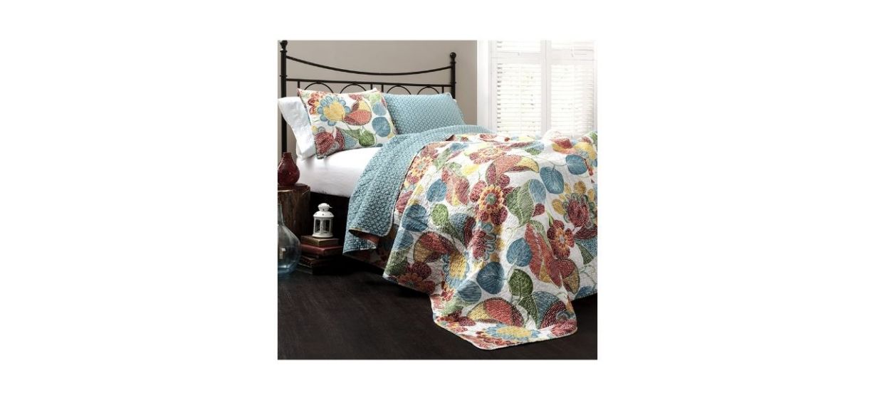 Lush Decor 3 Piece Reversible Quilt Bedding Set