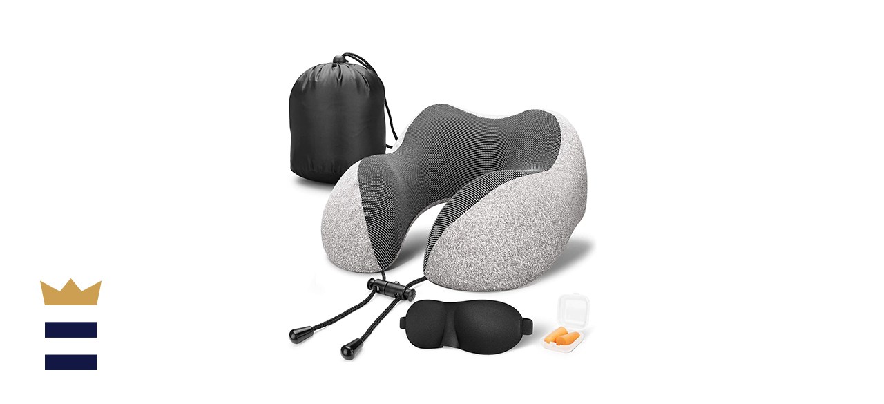 Planning for a long flight? Here are the best neck pillows (and other  necessities) for your trip